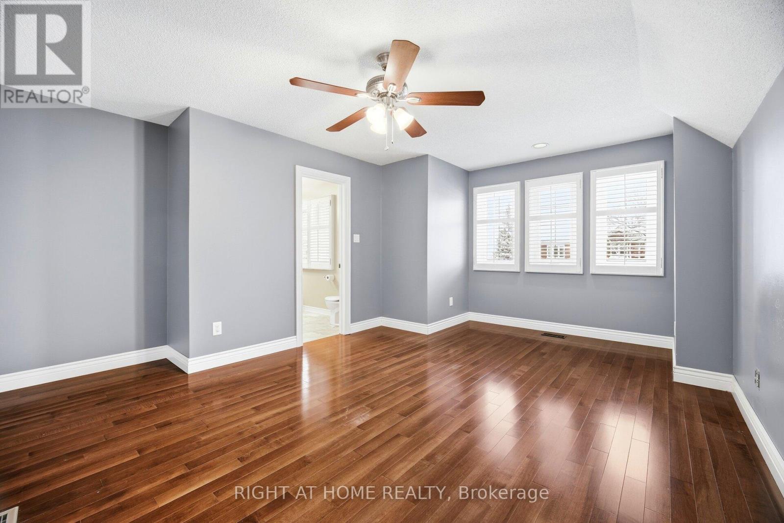 1340 Greeneagle Drive, Oakville, Ontario  L6M 2M9 - Photo 28 - W12702614