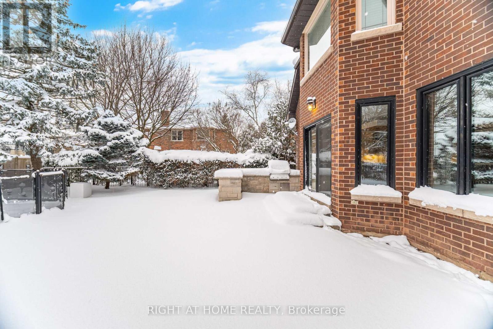 1340 Greeneagle Drive, Oakville, Ontario  L6M 2M9 - Photo 41 - W12702614