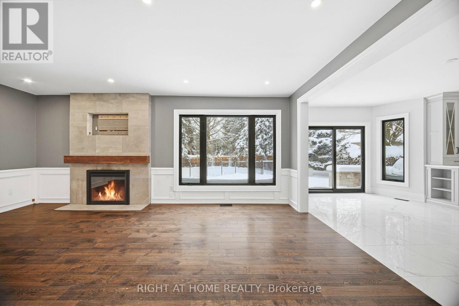 1340 Greeneagle Drive, Oakville, Ontario  L6M 2M9 - Photo 5 - W12702614