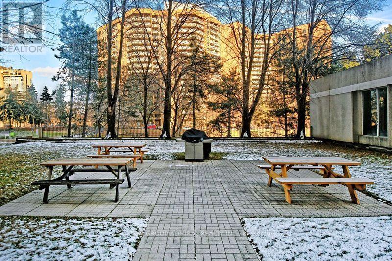 609 - 3700 Kaneff Crescent, Mississauga, Ontario  L5A 4B8 - Photo 36 - W12702618