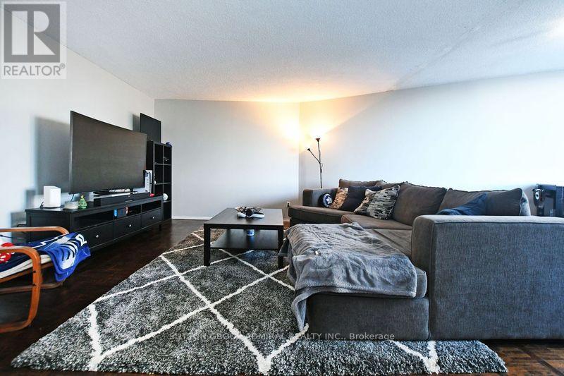 609 - 3700 Kaneff Crescent, Mississauga, Ontario  L5A 4B8 - Photo 9 - W12702618