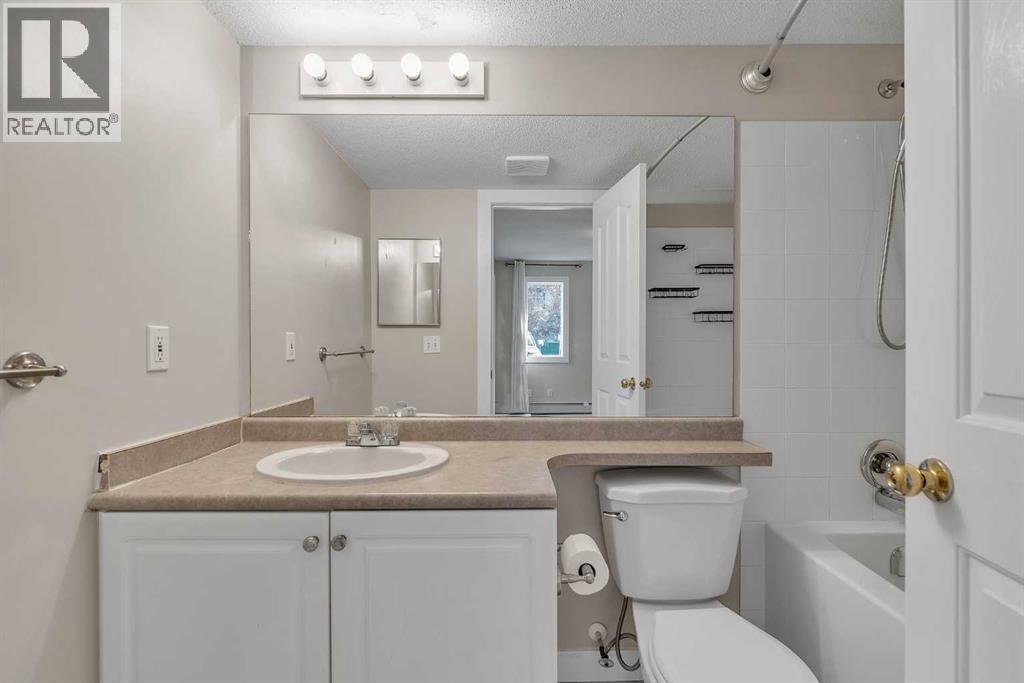 102, 2000 Somervale Court Sw, Calgary, Alberta  T2Y 4J1 - Photo 18 - A2279639