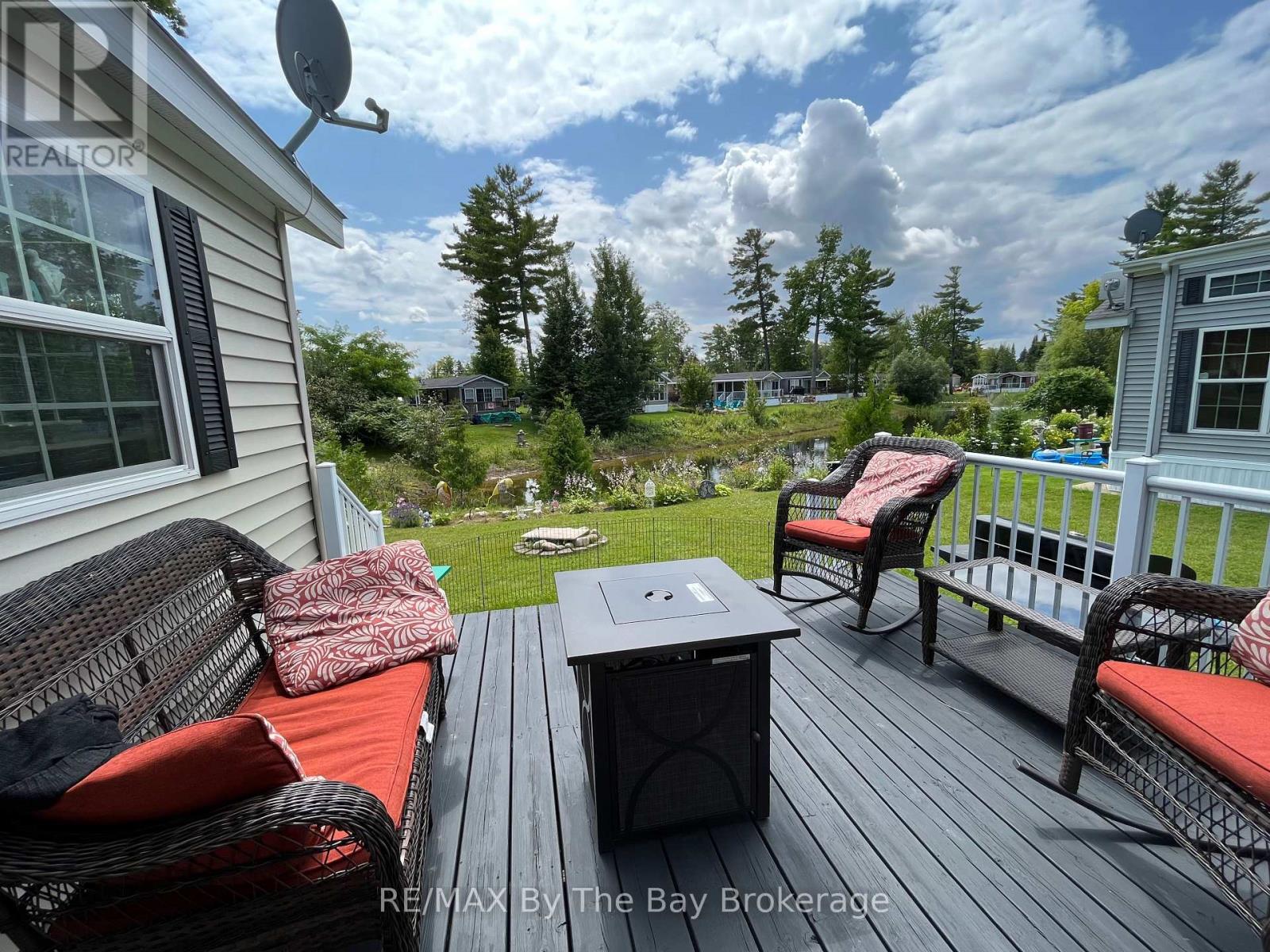 15 Kenora Trail, Wasaga Beach, Ontario  L9Z 1X7 - Photo 14 - S12702762