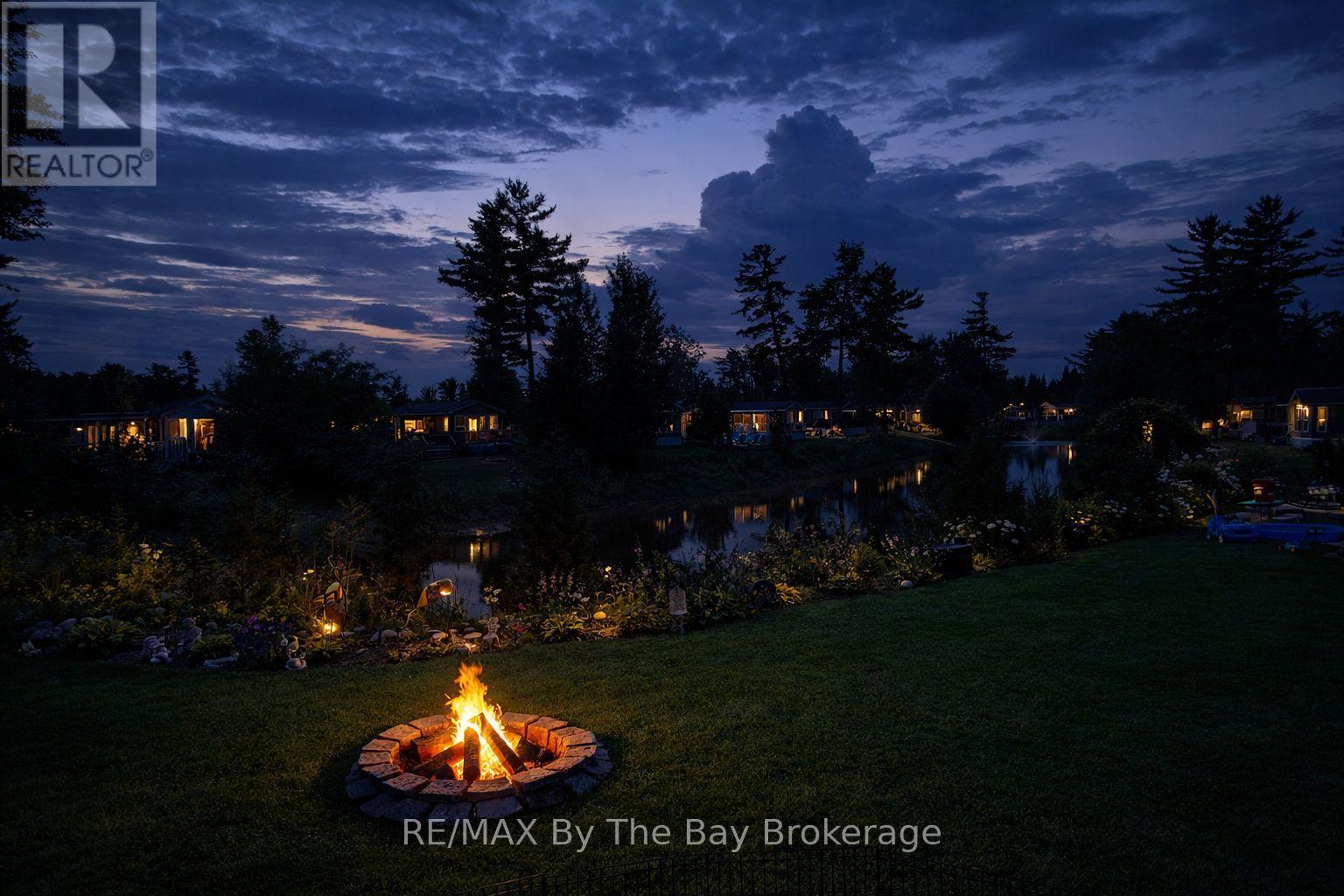 15 Kenora Trail, Wasaga Beach, Ontario  L9Z 1X7 - Photo 2 - S12702762