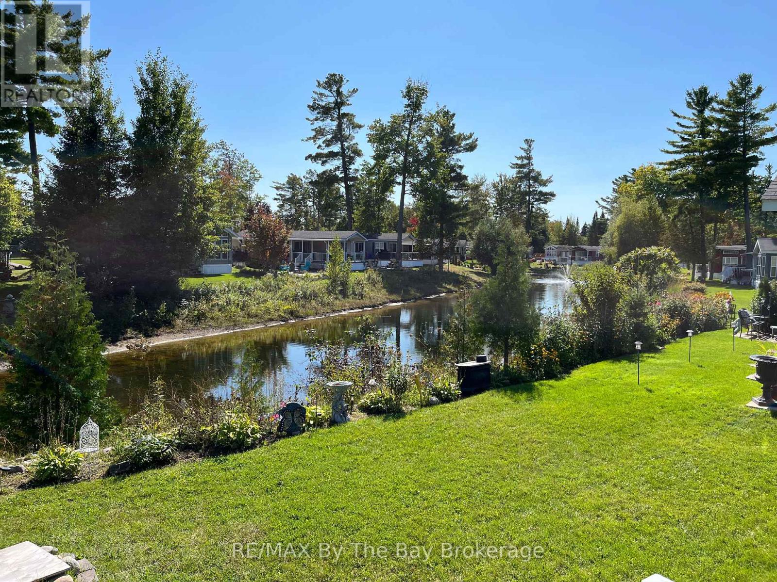 15 Kenora Trail, Wasaga Beach, Ontario  L9Z 1X7 - Photo 36 - S12702762