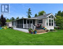 15 KENORA TRAIL, wasaga beach, Ontario