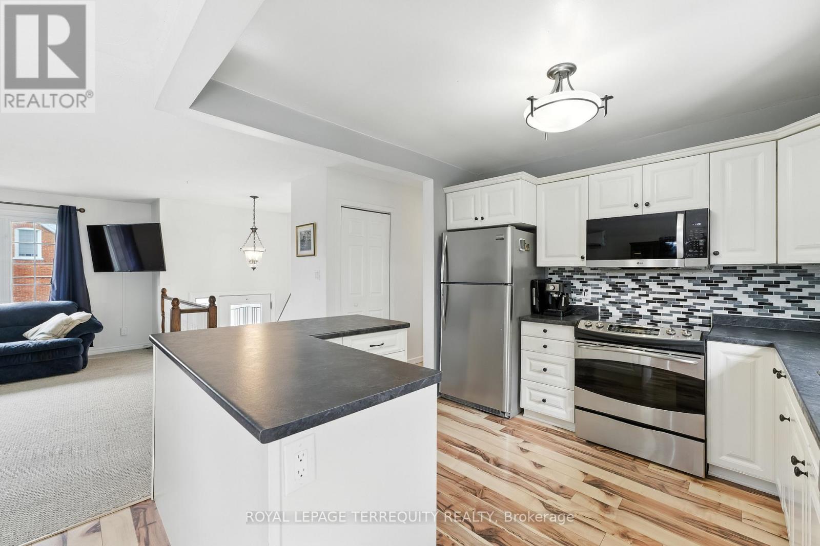 211 William Street, Stirling-Rawdon, Ontario  K0K 3E0 - Photo 13 - X12702384