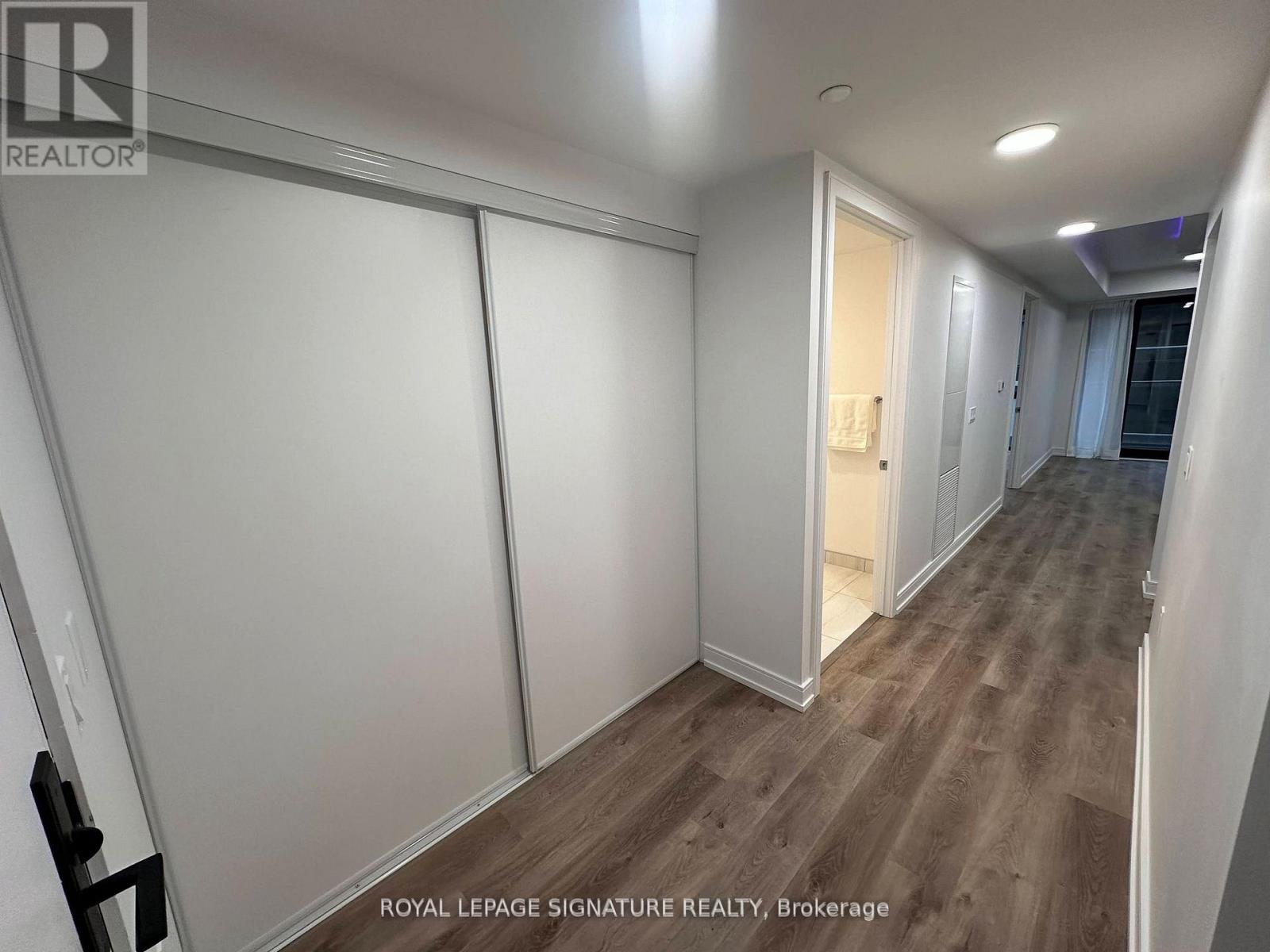 1313 - 1 Jarvis Street, Hamilton, Ontario  L8R 0A8 - Photo 13 - X12702462