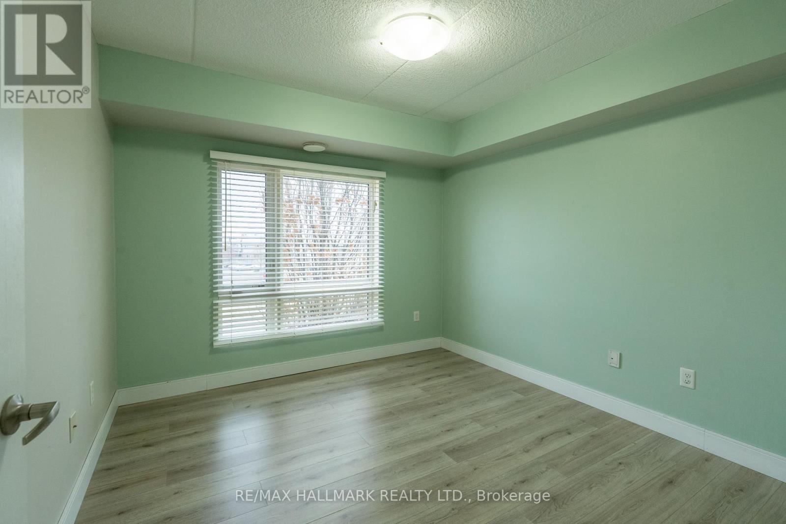 214 - 67 Kingsbury Square, Guelph, Ontario  N1L 0L3 - Photo 12 - X12702492