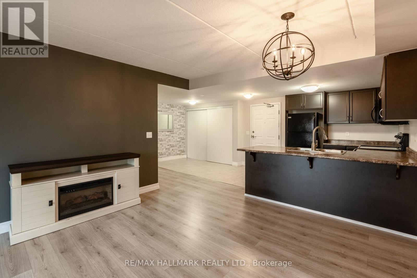 214 - 67 Kingsbury Square, Guelph, Ontario  N1L 0L3 - Photo 9 - X12702492