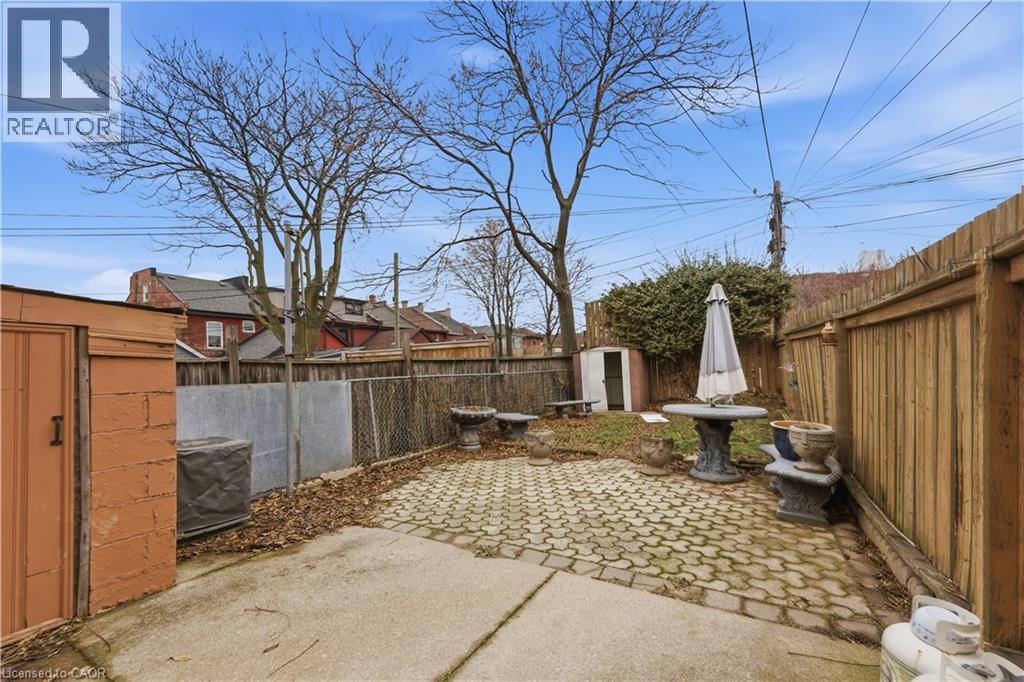 241 Robert Street, Hamilton, Ontario  L8L 2R2 - Photo 12 - 40799047