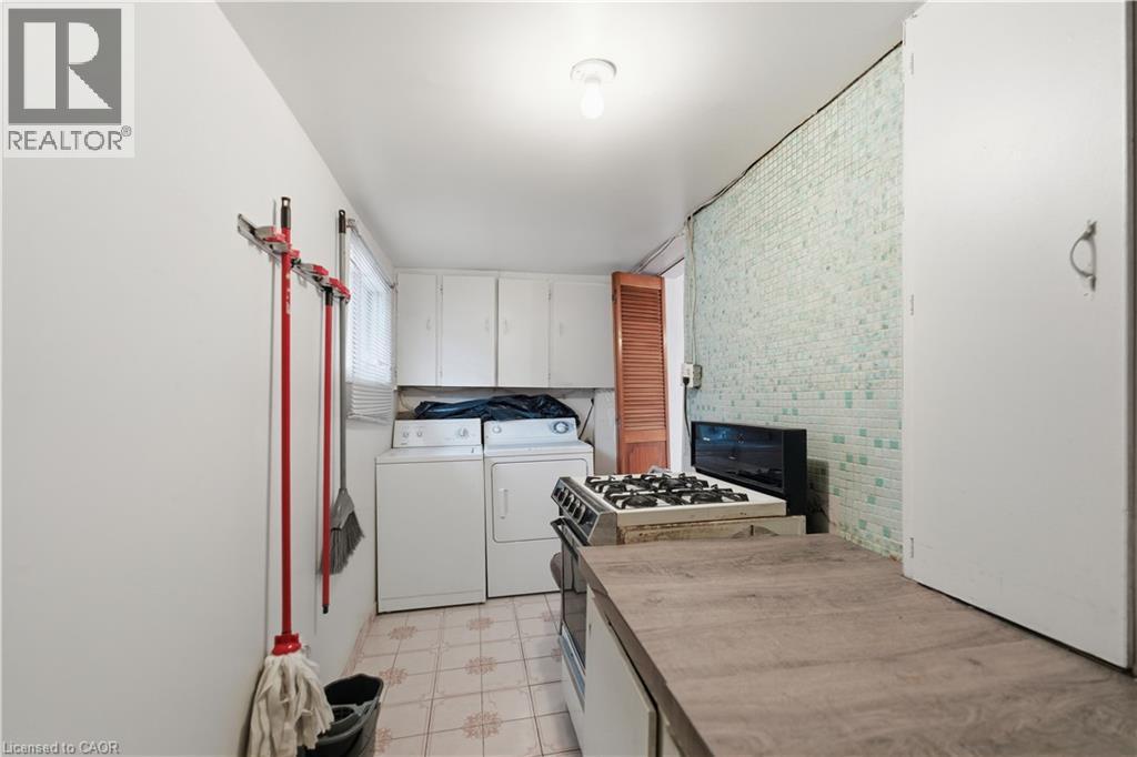 241 Robert Street, Hamilton, Ontario  L8L 2R2 - Photo 5 - 40799047