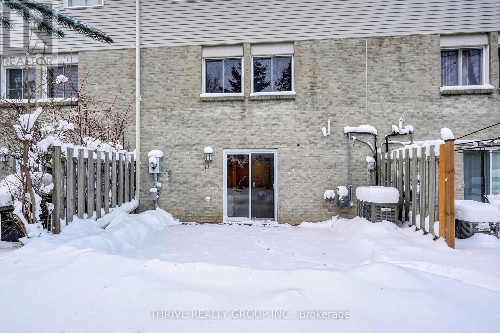 47 - 30 Clarendon Crescent, London South, Ontario  N6C 5Y2 - Photo 43 - X12702694