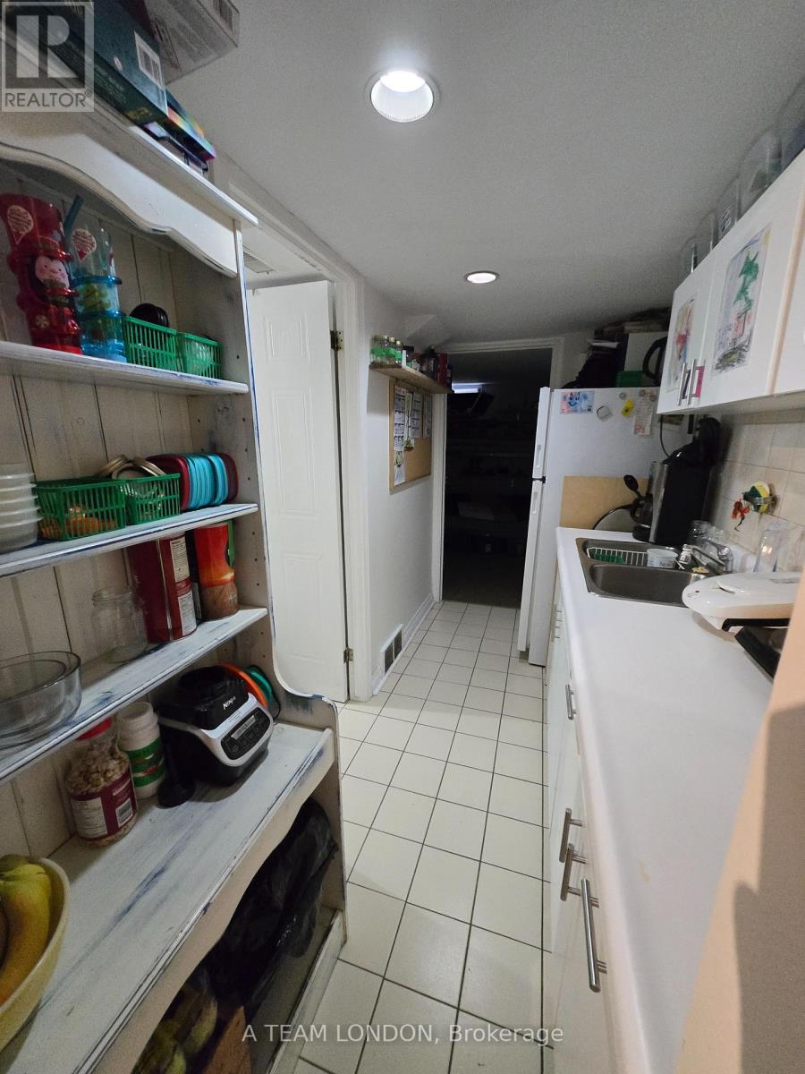 3 - 39 Regina Street, London East (East F), Ontario  N5Y 3B6 - Photo 16 - X12702784