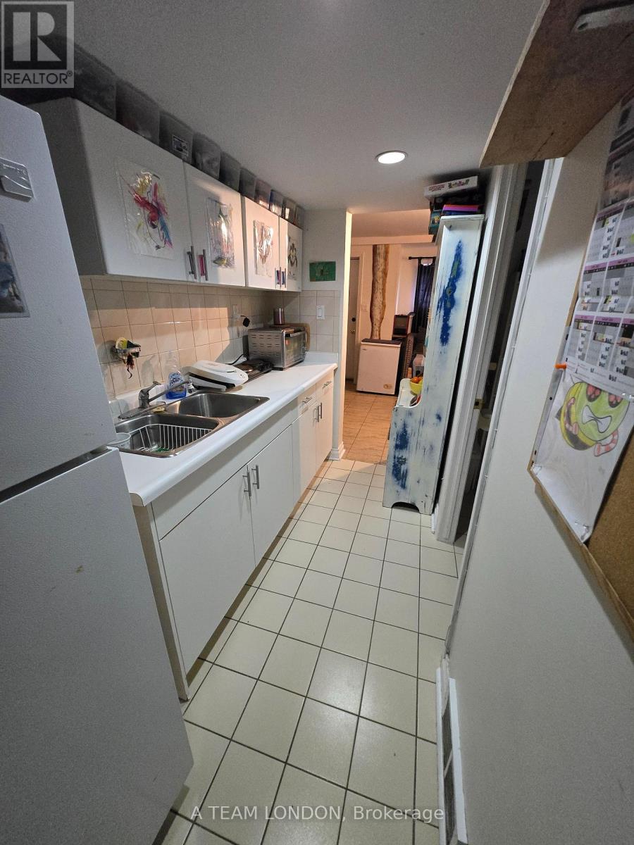 3 - 39 Regina Street, London East (East F), Ontario  N5Y 3B6 - Photo 17 - X12702784