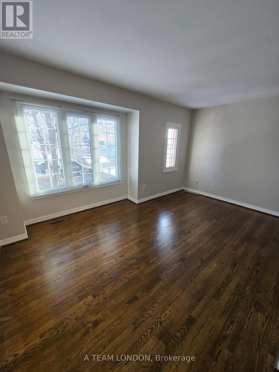 4 - 39 Regina Street, London East (East F), Ontario  N5Y 3B6 - Photo 12 - X12702786