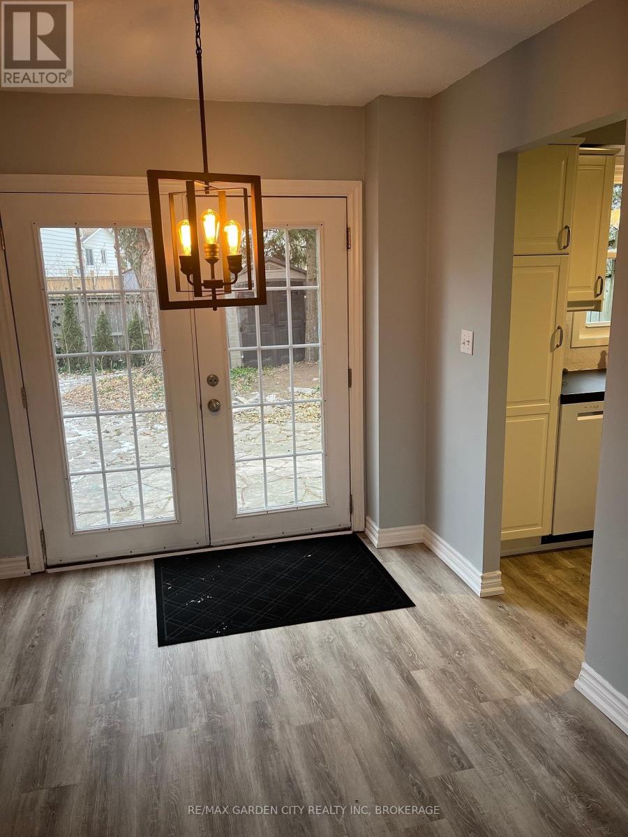 42 Oakmeadow Place, St. Catharines, Ontario  L2N 5X7 - Photo 12 - X12613510