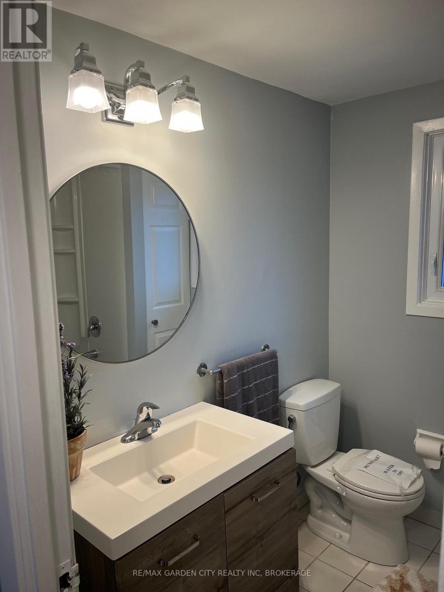 42 Oakmeadow Place, St. Catharines, Ontario  L2N 5X7 - Photo 8 - X12613510