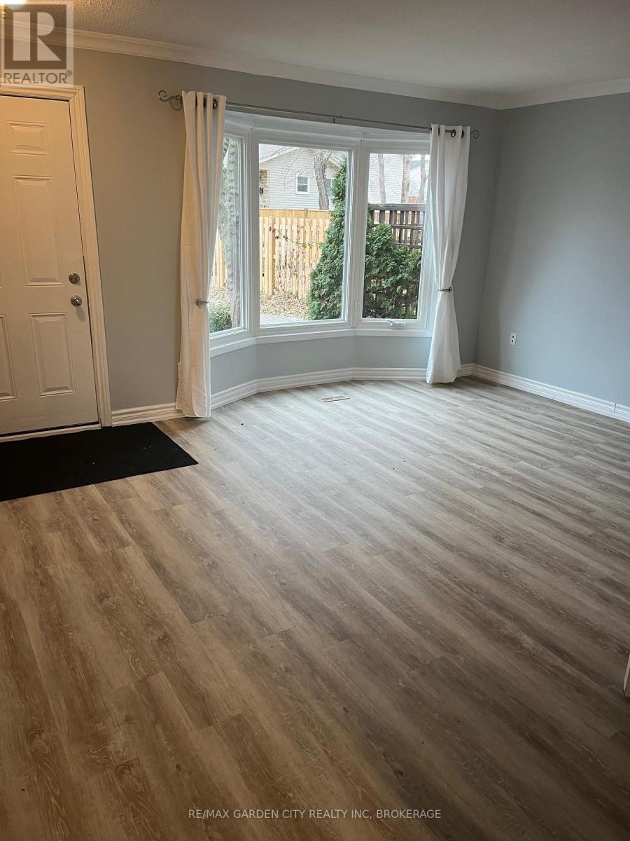 42 Oakmeadow Place, St. Catharines, Ontario  L2N 5X7 - Photo 15 - X12613510