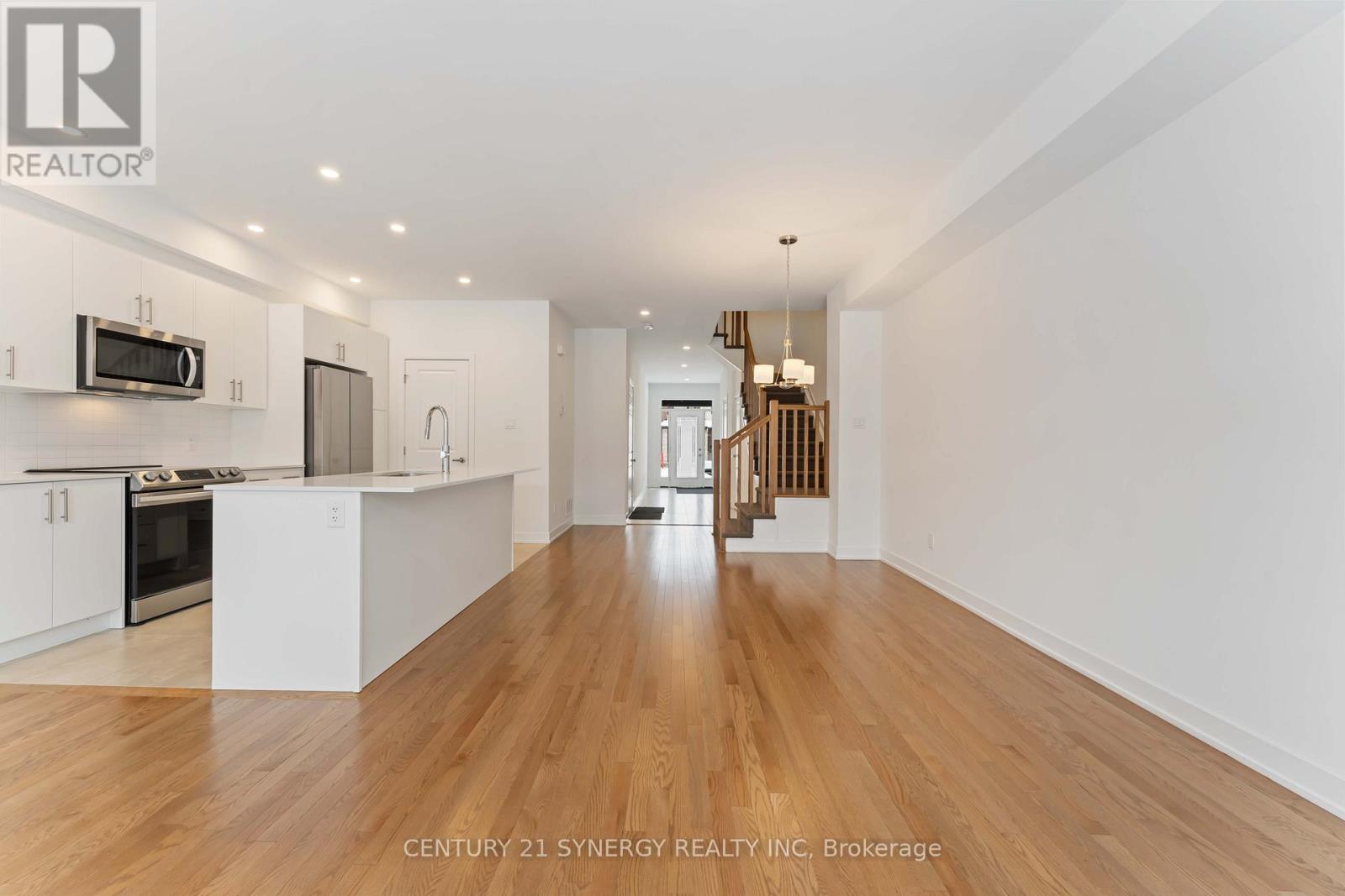 254 Finsbury Avenue, Ottawa, Ontario  K2S 2Y2 - Photo 4 - X12702776