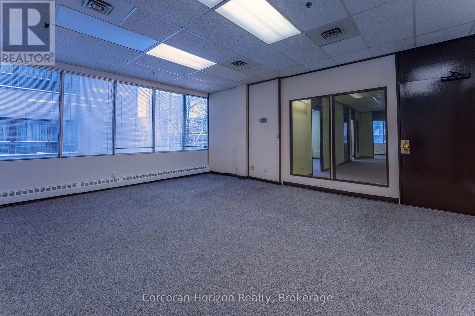 303 - 200 James Street S, Hamilton, Ontario  L8P 1Y6 - Photo 9 - X12702666