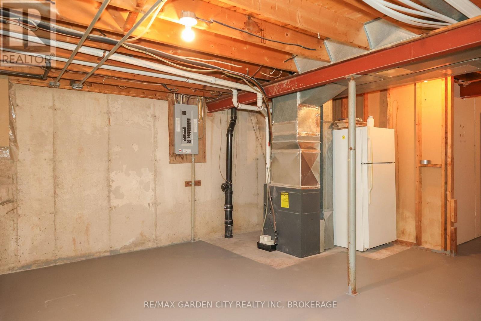 85 - 185 Denistoun Street, Welland (Broadway), Ontario  L3C 6J6 - Photo 21 - X12702728