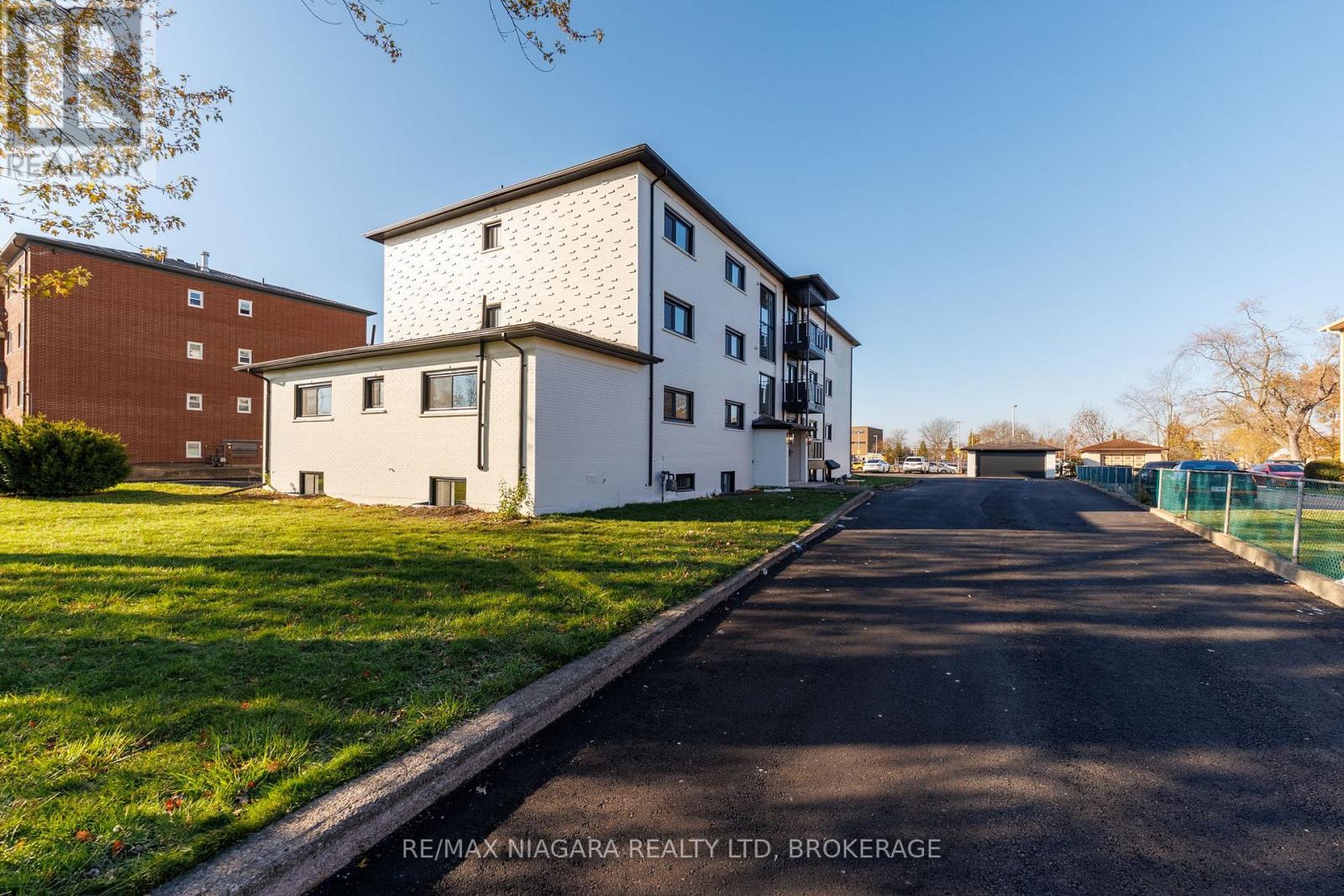 Unit 9 - 141 Plymouth Road, Welland (Lincoln/crowland), Ontario  L3B 3C8 - Photo 16 - X12702766