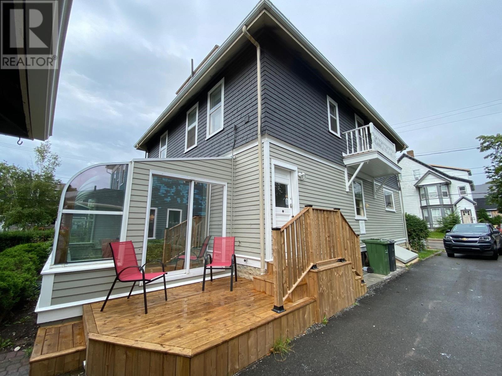 200 Hillsborough Street, Charlottetown, Prince Edward Island  C1A 4W9 - Photo 3 - 202600947