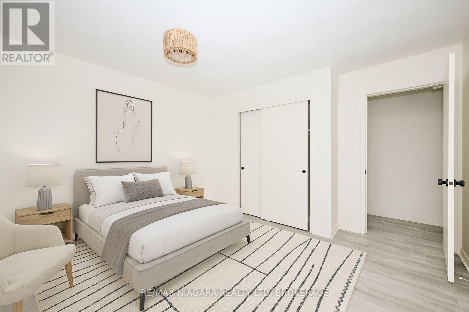 Unit 10 - 141 Plymouth Road, Welland (Lincoln/crowland), Ontario  L3B 3C8 - Photo 3 - X12702778