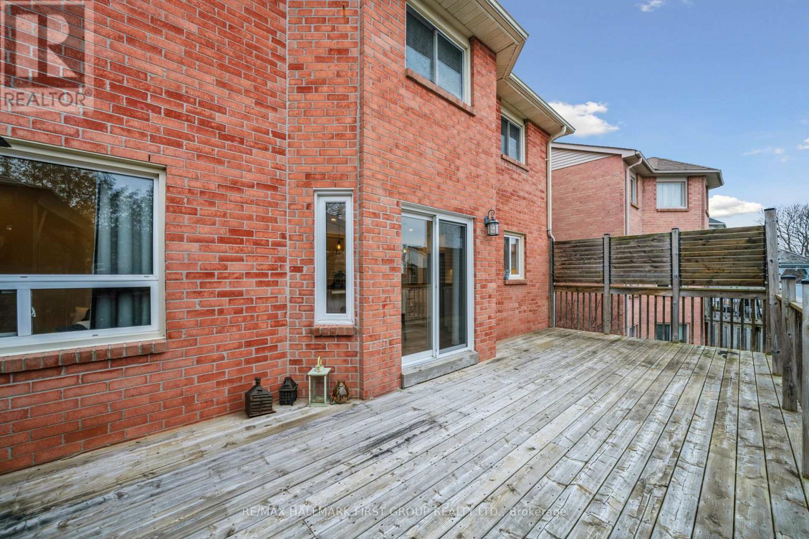 724 Barnes Crescent, Oshawa, Ontario  L1J 8K1 - Photo 27 - E12701026