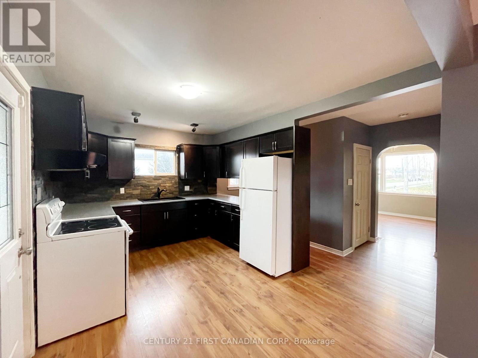 64 Edward Street, St. Thomas, Ontario  N5P 1Y6 - Photo 12 - X12702524