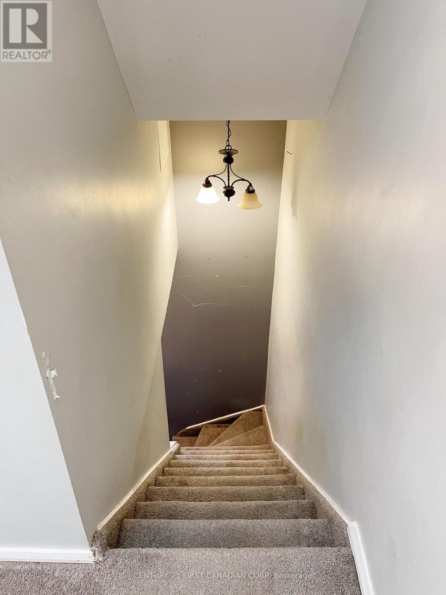 64 Edward Street, St. Thomas, Ontario  N5P 1Y6 - Photo 18 - X12702524