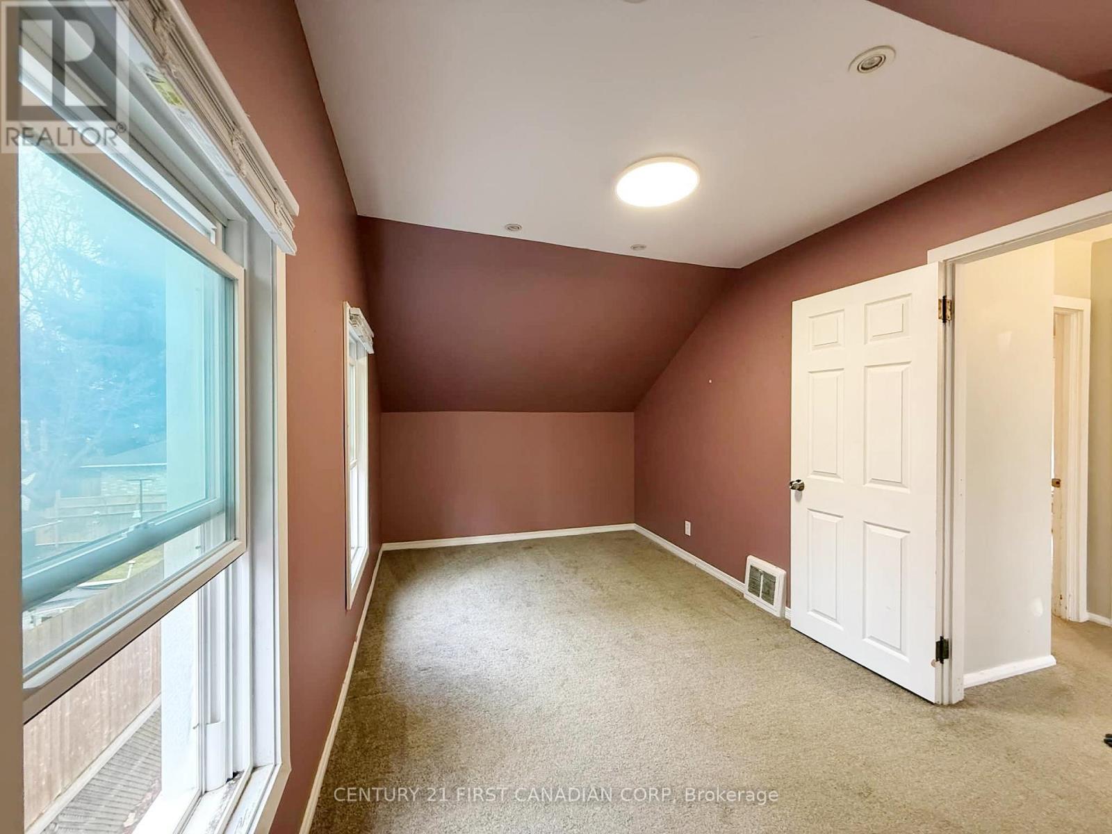 64 Edward Street, St. Thomas, Ontario  N5P 1Y6 - Photo 24 - X12702524