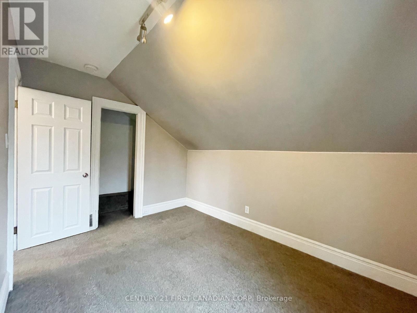 64 Edward Street, St. Thomas, Ontario  N5P 1Y6 - Photo 25 - X12702524