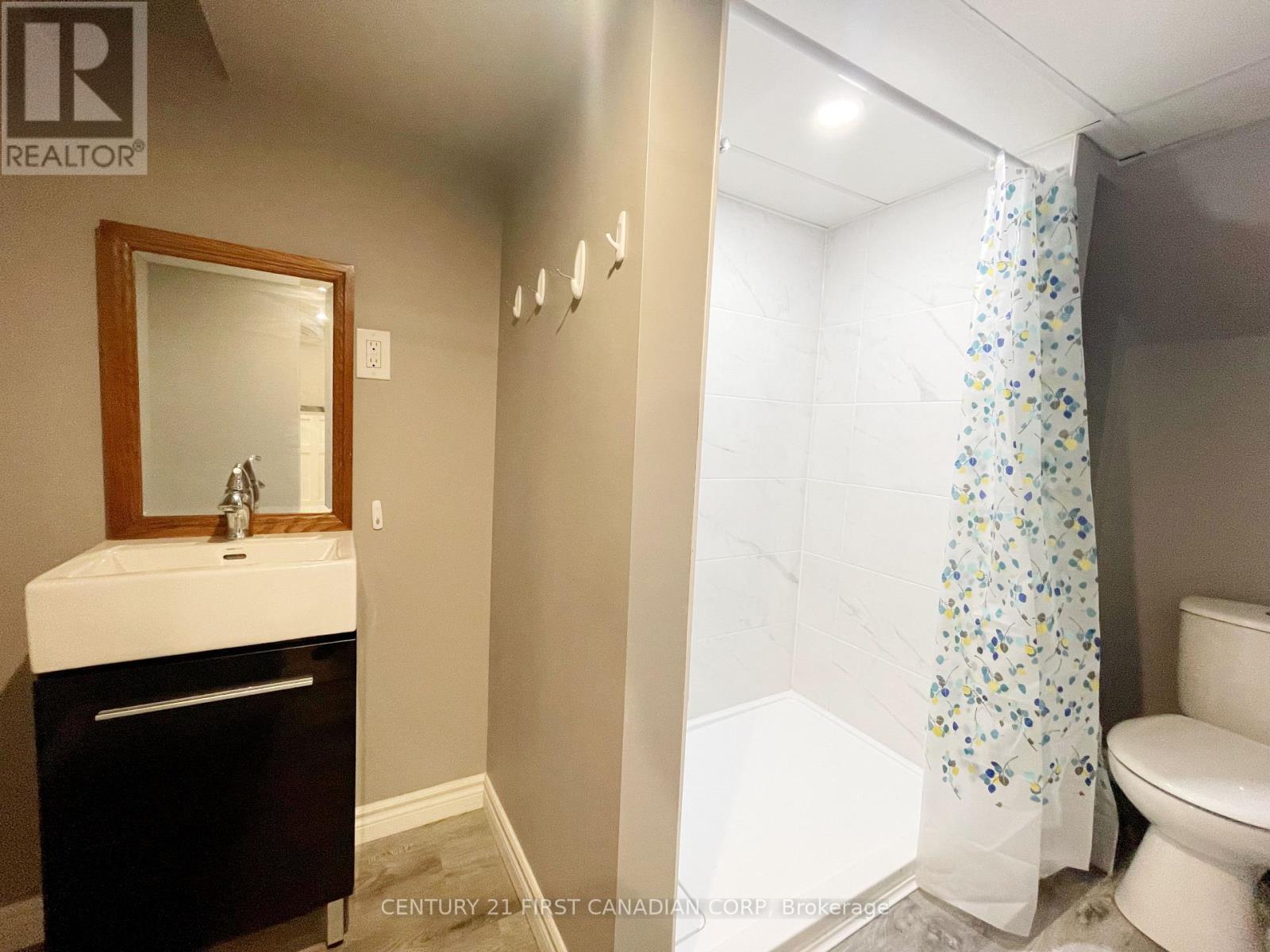 64 Edward Street, St. Thomas, Ontario  N5P 1Y6 - Photo 39 - X12702524