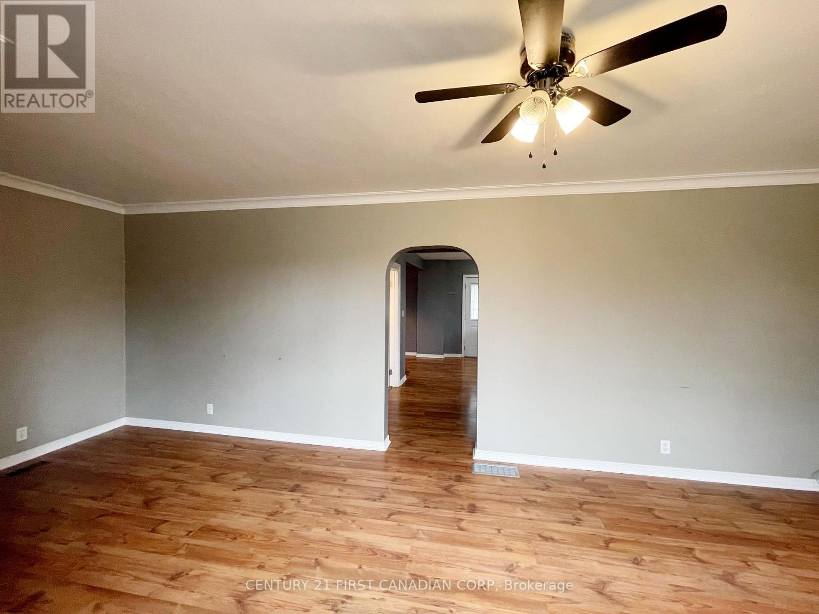 64 Edward Street, St. Thomas, Ontario  N5P 1Y6 - Photo 9 - X12702524