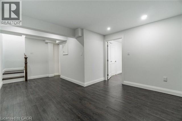 1534 Forestdale Court, Oakville, Ontario  L6H 3A1 - Photo 18 - 40799036