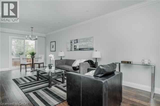 1534 Forestdale Court, Oakville, Ontario  L6H 3A1 - Photo 4 - 40799036