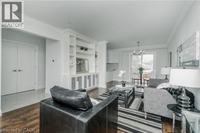 1534 Forestdale Court, Oakville, Ontario  L6H 3A1 - Photo 5 - 40799036