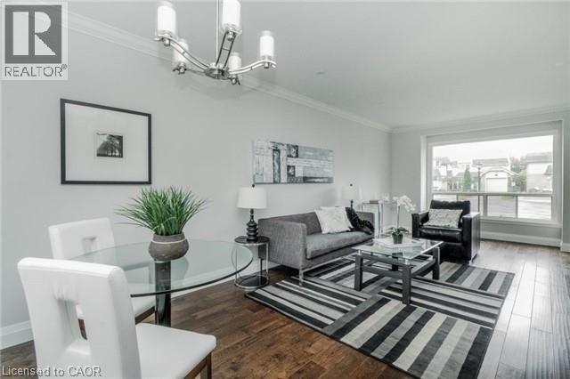 1534 Forestdale Court, Oakville, Ontario  L6H 3A1 - Photo 6 - 40799036