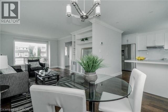 1534 Forestdale Court, Oakville, Ontario  L6H 3A1 - Photo 7 - 40799036