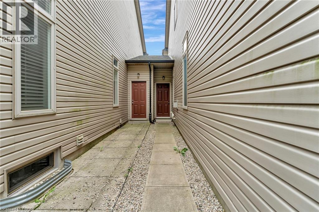 400 Stonehenge Drive Unit# 21, Ancaster, Ontario  L9K 0A2 - Photo 39 - 40798665