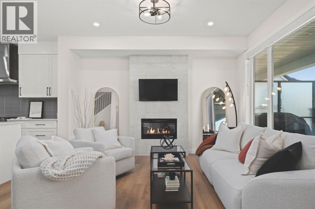 104 Crestridge Common Sw, Calgary, Alberta  T3B 6J5 - Photo 1 - A2279134