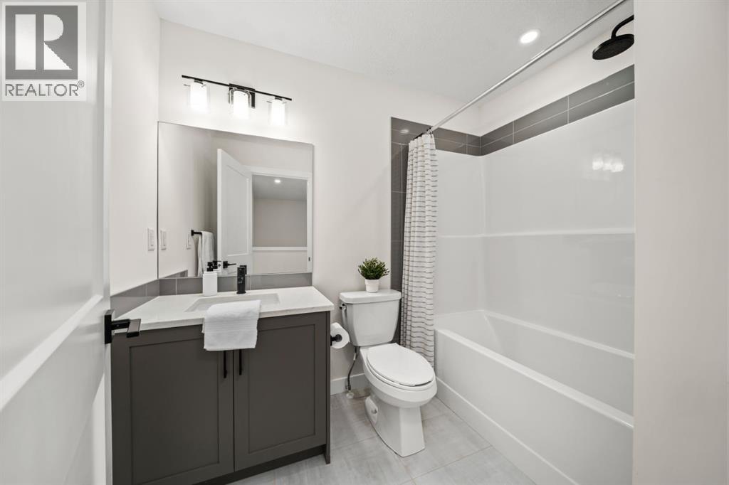 104 Crestridge Common Sw, Calgary, Alberta  T3B 6J5 - Photo 27 - A2279134