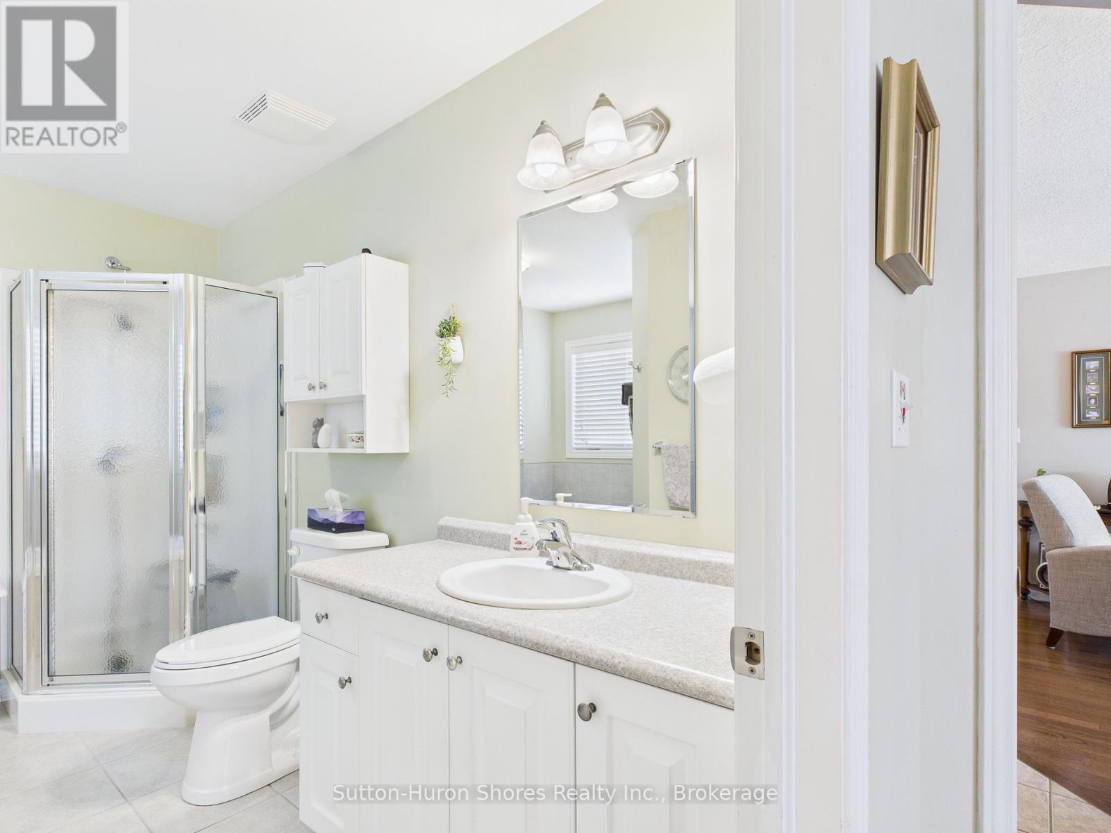 873 Sumpton Street, Saugeen Shores, Ontario  N0H 2C2 - Photo 23 - X12701612