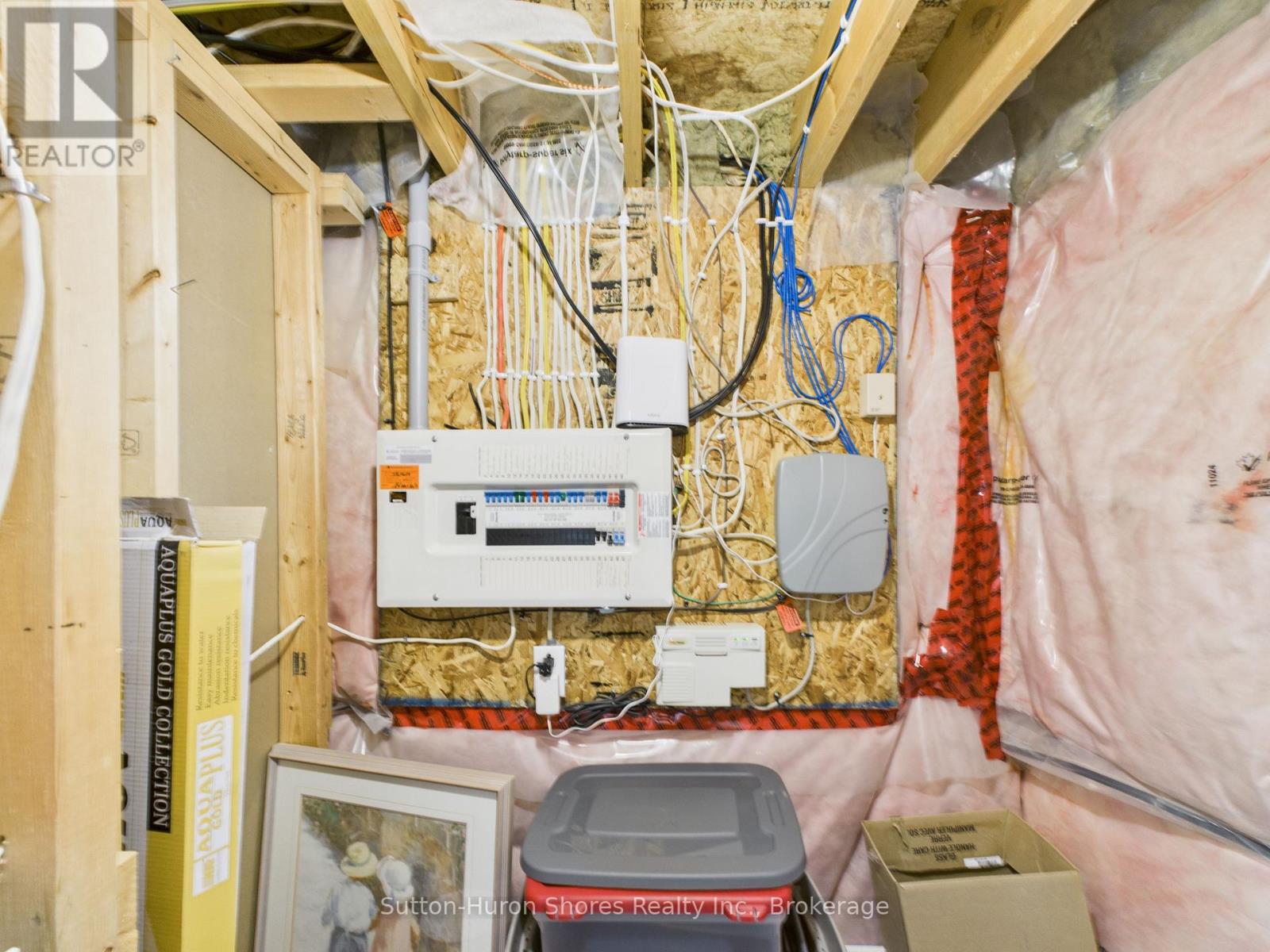 873 Sumpton Street, Saugeen Shores, Ontario  N0H 2C2 - Photo 38 - X12701612