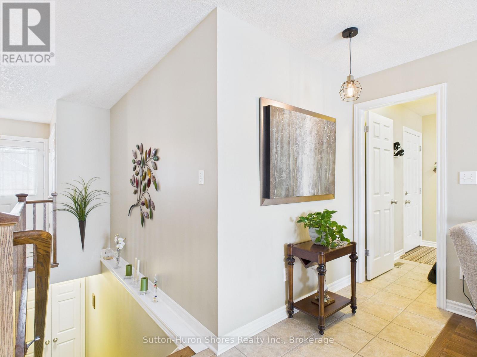 873 Sumpton Street, Saugeen Shores, Ontario  N0H 2C2 - Photo 26 - X12701612