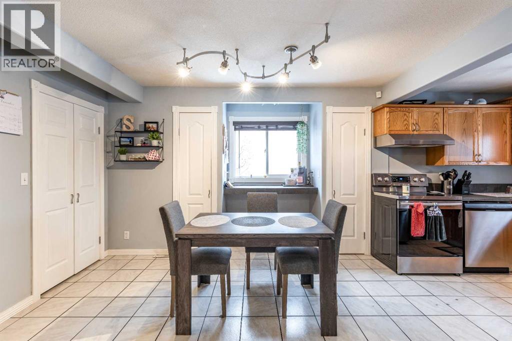 19 9 Street SW, Medicine Hat, Alberta  T1A 4N5 - Photo 9 - A2272462