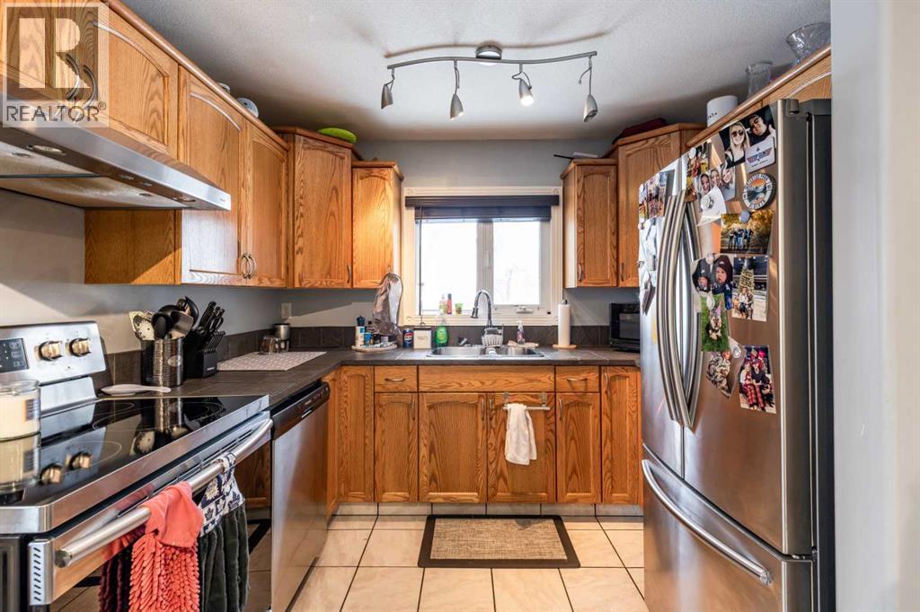 19 9 Street SW, Medicine Hat, Alberta  T1A 4N5 - Photo 13 - A2272462