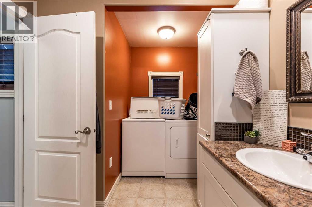19 9 Street SW, Medicine Hat, Alberta  T1A 4N5 - Photo 22 - A2272462